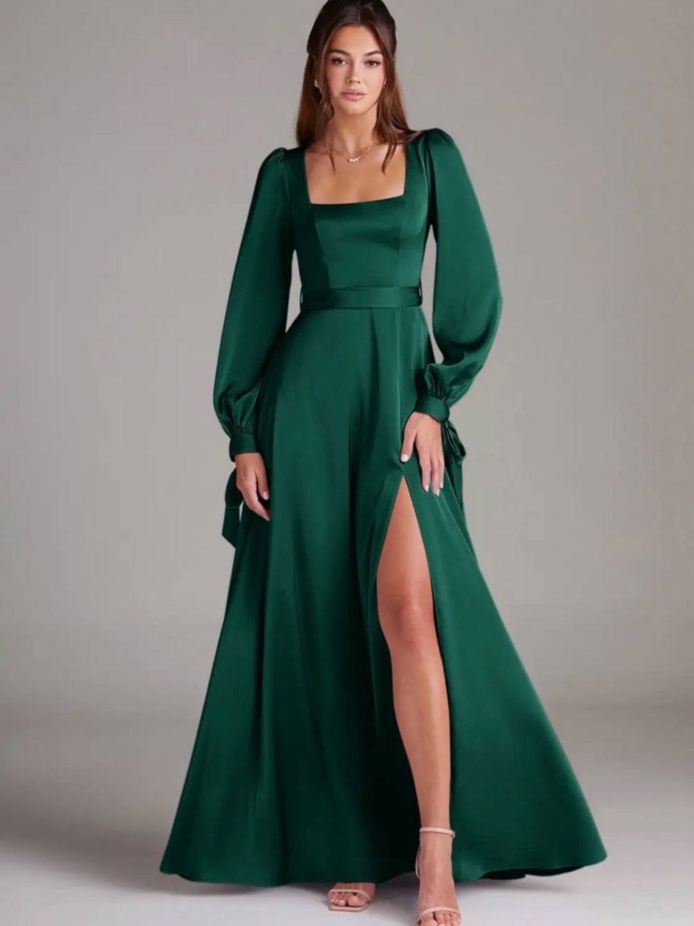 Emerald Green Square-Neck Long Sleeve Evening Dress.